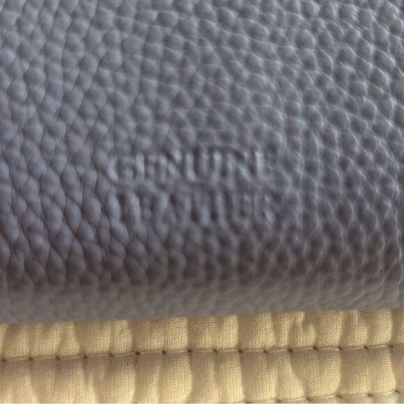 Safe Keeper Periwinkle Soft Genuine Leather Wallet Like New - Picture 4 of 9